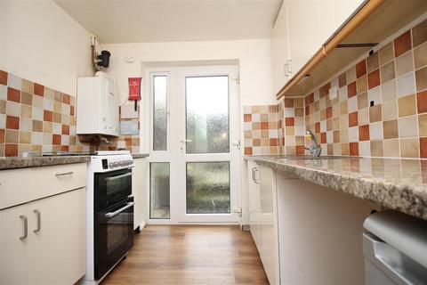 3 bedroom terraced house to rent, Green Dell, Canterbury