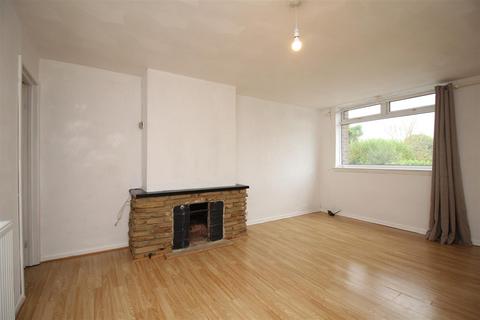 3 bedroom terraced house to rent, Green Dell, Canterbury