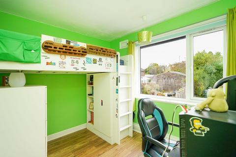 14 Laverdene Road, Sheffield, S17 4HJ