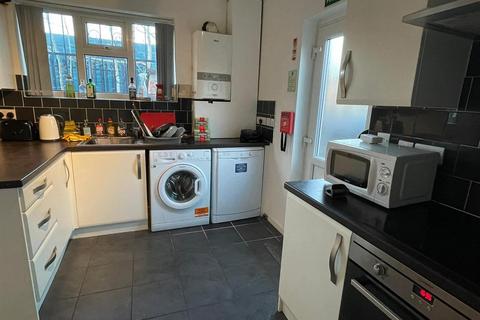 4 bedroom private hall to rent, Norman Road, Fallowfield, Manchester