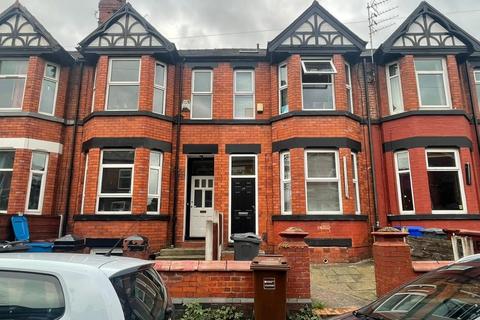 12 bedroom private hall to rent, Lausanne Road, Withington, Manchester