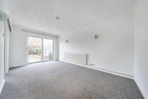 2 bedroom semi-detached bungalow to rent, Balliol Road,  Bicester,  OX26