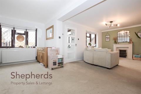 3 bedroom link detached house for sale, Benedictine Gate, Cheshunt EN8