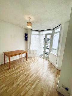 2 bedroom flat to rent, HIGH STREET SOUTH, E6 6EJ