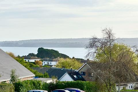 16 Broadley Drive, Torquay, TQ2 6UE