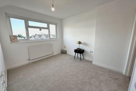 16 Broadley Drive, Torquay, TQ2 6UE