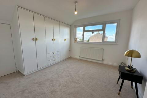 16 Broadley Drive, Torquay, TQ2 6UE