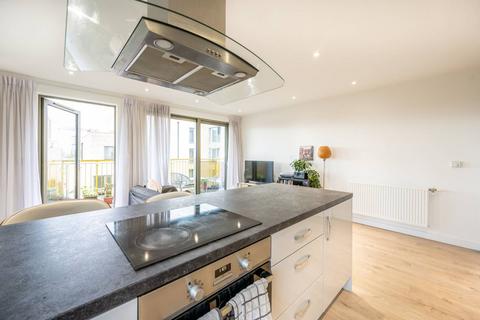 2 bedroom flat for sale, Albion Way, East Ham, London, E6