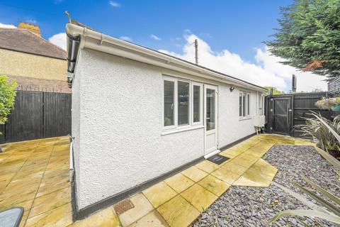 70 Broomfield Road, Beckenham, BR3 3QD
