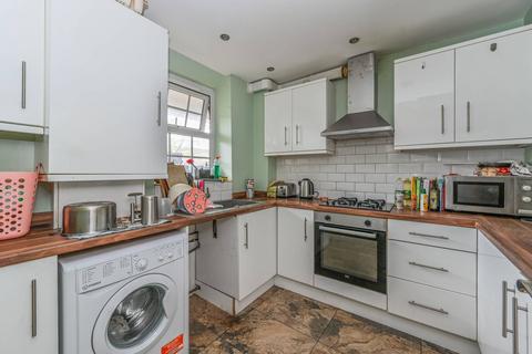 2 bedroom flat to rent, Stockwell Gardens, SW9, Stockwell, London, SW9