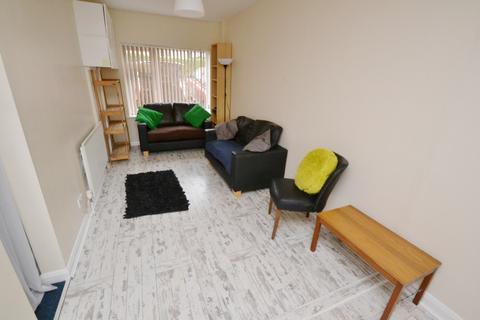 4 bedroom semi-detached house to rent, Allenfield Court, Park Road, Nottingham NG7