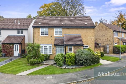 4 bedroom detached house for sale, Ely Place, Essex IG8