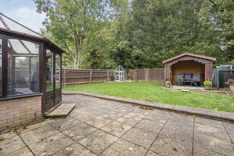 4 Horne Close, Caversfield, Bicester, OX27 8FE