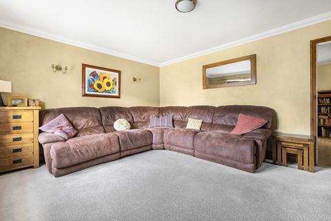 4 Horne Close, Caversfield, Bicester, OX27 8FE