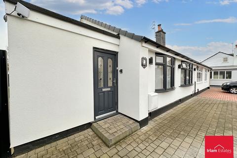 1 bedroom semi-detached bungalow for sale, Helston Close, Irlam, M44