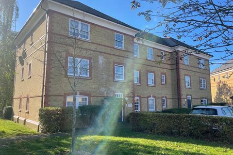 2 bedroom flat to rent, Blackwell Close, Winchmore Hill