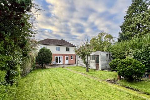 4 bedroom detached house for sale, Parsonage Barn Lane, Ringwood, BH214 1PU