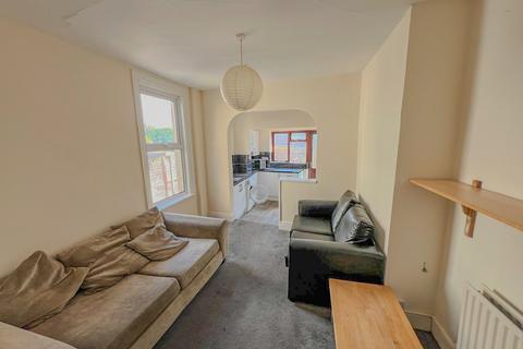 6 bedroom terraced house to rent, Maple Road, Bristol BS7