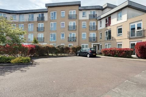 2 bedroom ground floor flat to rent, Priory Mews, 44 Station Avenue SS2