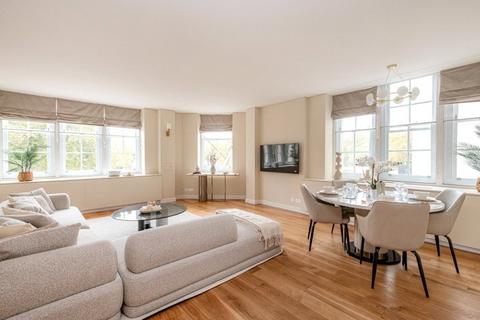 3 bedroom apartment to rent, Piccadilly, Mayfair, London, W1J