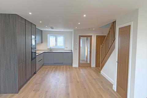 3 bedroom link detached house for sale, Helston, Cornwall