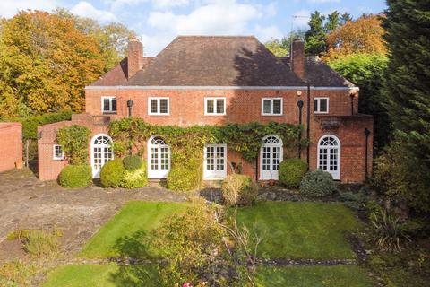 5 bedroom detached house for sale, London Road, Rickmansworth, Hertfordshire, WD3