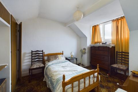 126 Cross Hill, Ecclesfield, Sheffield, S35 9WU