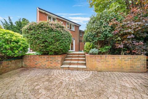 23 Homeland Drive, Sutton, SM2 5AU