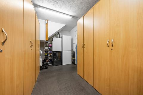 23 Homeland Drive, Sutton, SM2 5AU