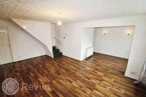 2 bedroom semi-detached house to rent, Croxton Avenue, Rochdale, OL16