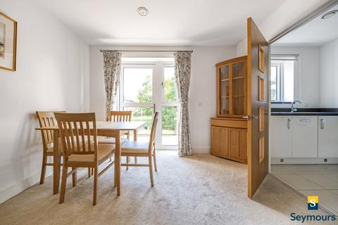 undefined, London Road, Guildford GU1