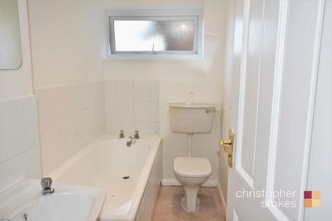Studio to rent, Byron Court, 48 Flamstead End Road, Cheshunt,  Hertfordshire, EN8 0HU