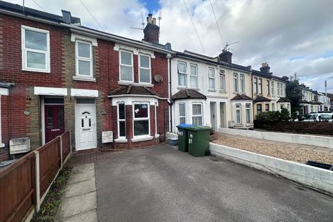 3 bedroom terraced house to rent, Paynes Road, Southampton SO15