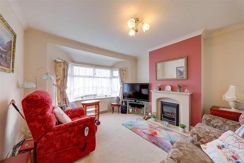 2 bedroom semi-detached bungalow for sale, Sunningdale Road, Worthing