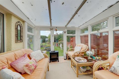 2 bedroom semi-detached bungalow for sale, Sunningdale Road, Worthing