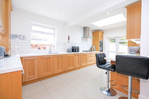 3 bedroom semi-detached house for sale, Lancing Road, Orpington