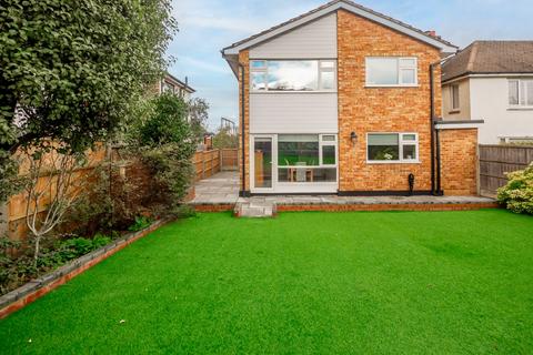 4 bedroom property for sale, Station Road, Rayleigh SS6