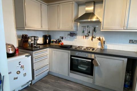 2 bedroom apartment to rent, Baltic Wharf, Clifton Marine Parade, Gravesend, Kent, DA11 0DD