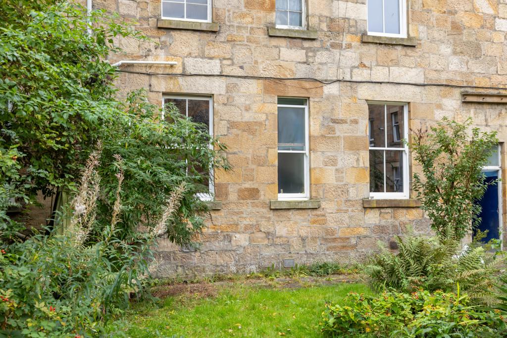 Leven Street Flat-14