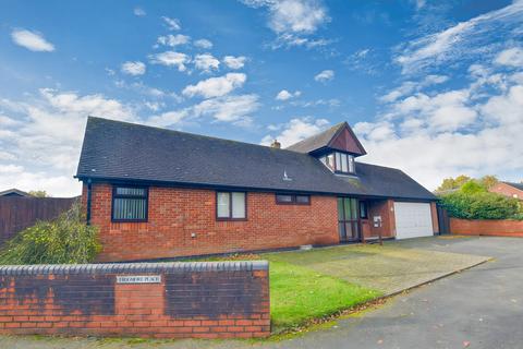 3 bedroom detached bungalow for sale, Frogmore Place, Market Drayton