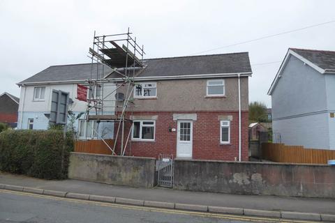 3 bedroom semi-detached house to rent, Pentrefelin St, Carmarthen,