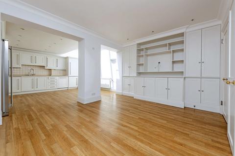 3 bedroom terraced house to rent, St Lukes Street, London