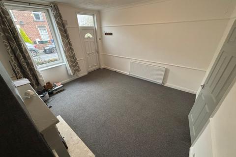 2 bedroom terraced house to rent, Chapel Street, Bolton Upon Dearne