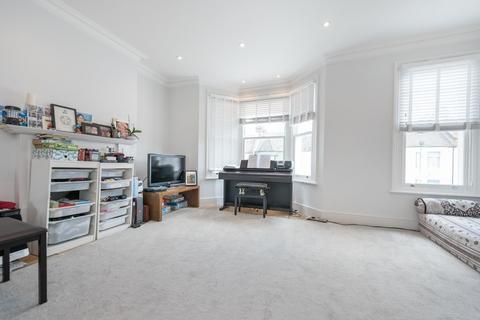 3 bedroom flat to rent, Burns Road, London NW10