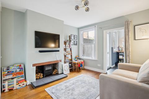 2 bedroom terraced house for sale, Bellingdon Road, Chesham, Buckinghamshire