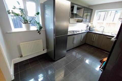 1 The Lovatts, Kidsgrove, Stoke-on-trent, ST7 4FH