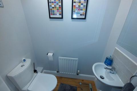 1 The Lovatts, Kidsgrove, Stoke-on-trent, ST7 4FH