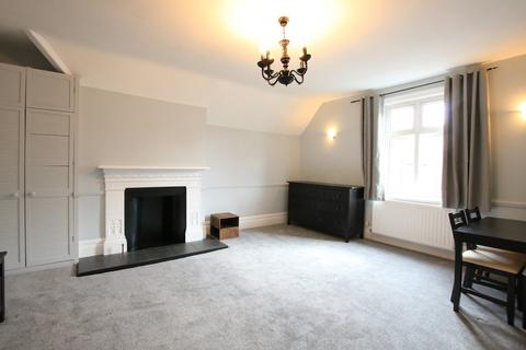 2 bedroom flat for sale, High Road, London