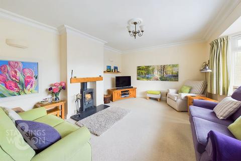 5 bedroom chalet for sale, The Green, Surlingham, Norwich