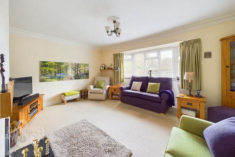 5 bedroom chalet for sale, The Green, Surlingham, Norwich